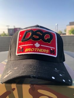 Dsquared2 hat brand new adjustable strap