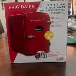 Frigidaire 6 can Mini Fridge 
