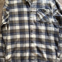 Vans Plaid Flannel Size M