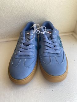 Tommy Hilfiger Ladies Athletic Lace-Up Sneakers New