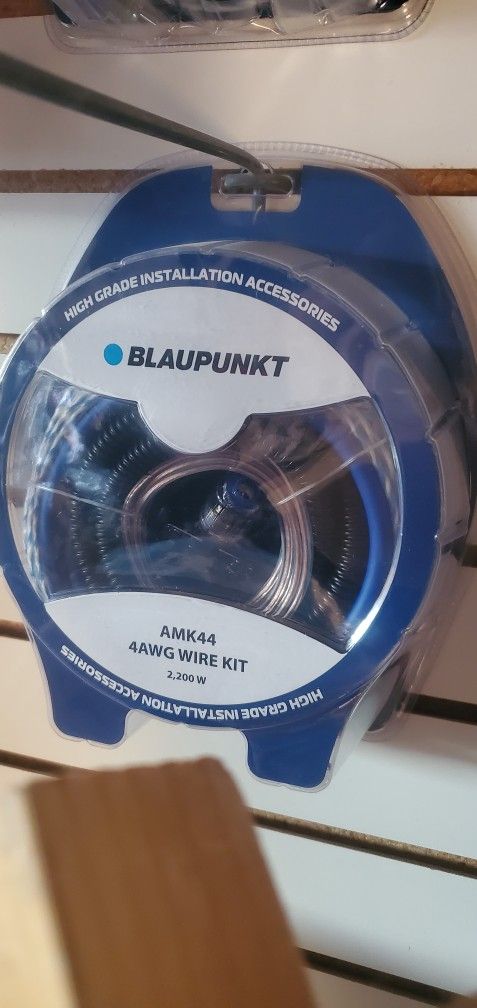 BLAUPUNKT 4 GAUGE AMPLIFIER KIT