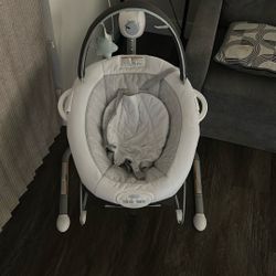 GRACO Baby Swing 