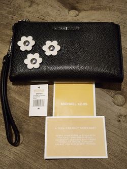 Authentic MICHEAL KORS ADELE SMARTPHONE WALLET