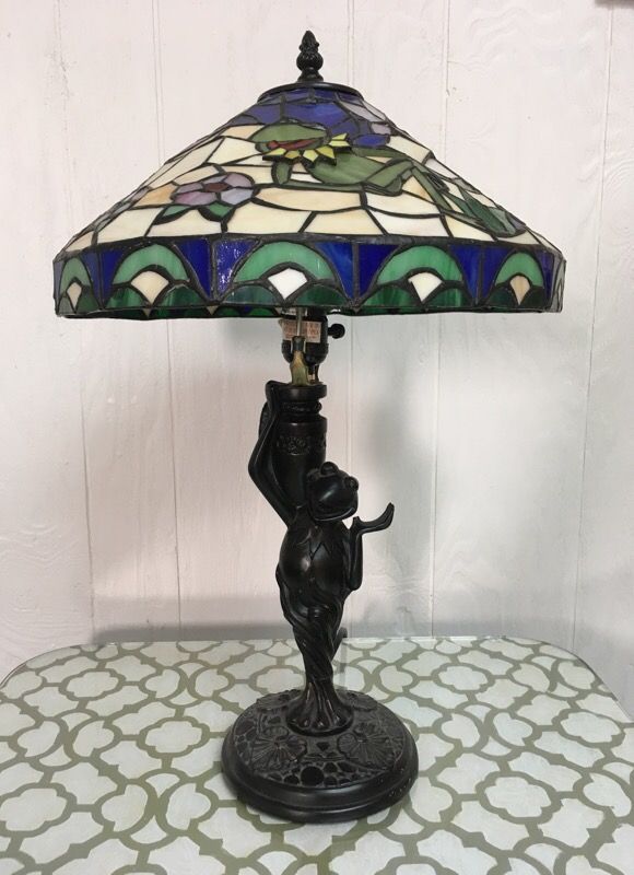 GlassMasters Kermit the Frog Tiffany lamp