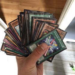 200+ YU GI OH CARDS!! POKEMON TOO! JUST WANT THEM GONE! 