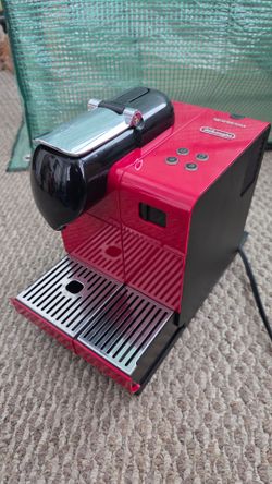 Delonghi Lattissima Plus Nespresso Machine
