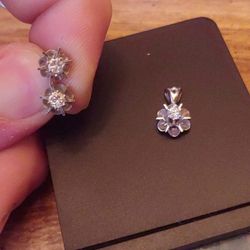 Half Carat Diamond Earrings In 14k Whitegold