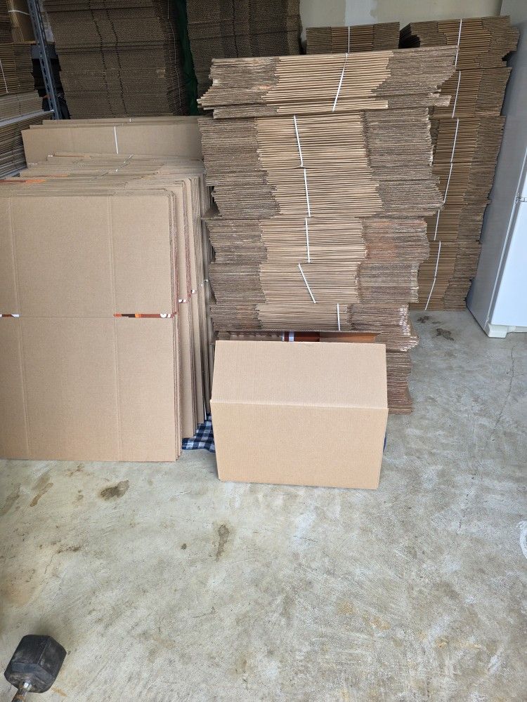 Moving and Shipping Boxes