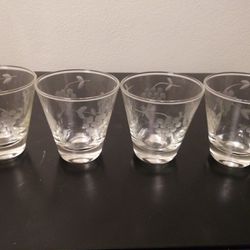 Vintage Etched Grapes Clear Cordial Glasses.