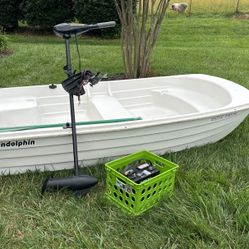 9.4 Foot Dinghy Boat, Trolling Motor and Marine battery 