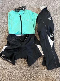 Women’s cycling clothes (XS)