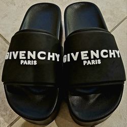 ORIGINAL GIVENCHY Black Paris Flat Sandals. Size 39 (NEW)