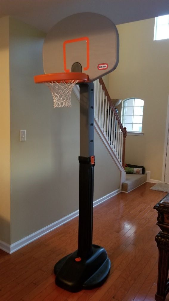 Basketball hoop