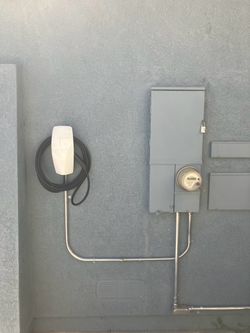 Tesla wall connector Charger EV outlet nema 1450 level 2