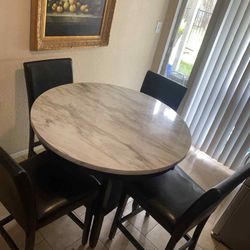DINNING TABLE WITH 4 CHAIRS 