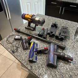 Dyson V12 detect slim Vacuum