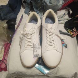 H&M SIZE 11/1/2 MENS SHOES