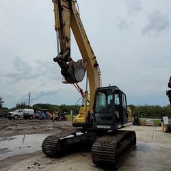 EXCAVATOR 48,000lbs Kobleco 210excavator