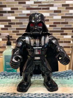 Hasbro Star Wars Galactic Heroes Mega Mighties 10-Inch Action Figure of Darth Vader