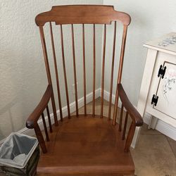 Vintage  Nichols & Stone Windsor-style rocking chair