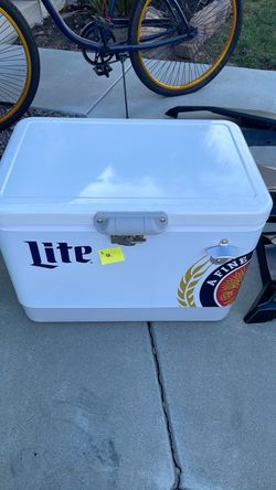 Ice chest