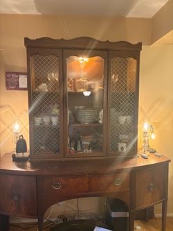 Vintage Antique Dining Room Hutch / China Cabinet – 2-Piece Set