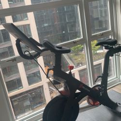 Peloton Bike