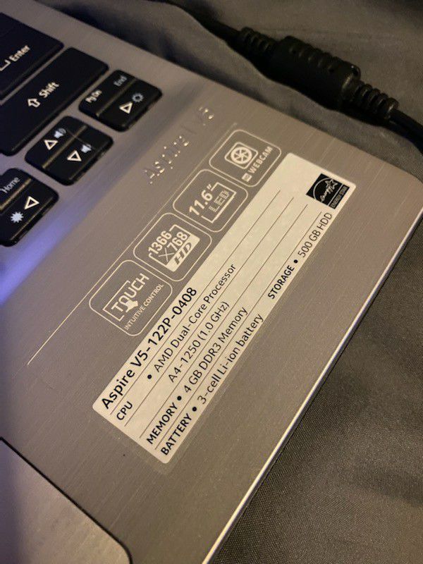 Mini Acer Laptop