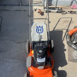 Husqvarna 5521CM lawn mower, a 21-inch push model equipped with a Honda GCV160 engine. 