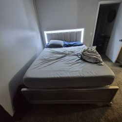Queen Light Up Bedroom Set
