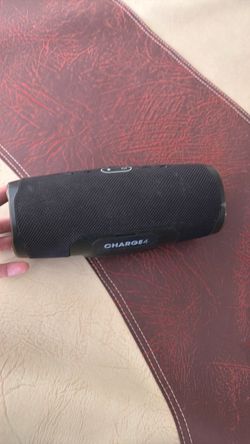 JBL Charge 4 Portable Bluetooth Speaker