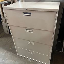 Hon 4 Drawer Lateral File Cabinet 