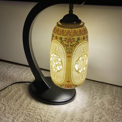 Vintage Chinese Porcelain Table Lamp 