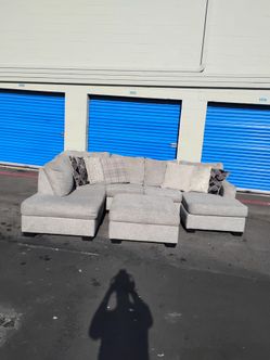 Sectional sofa couch - delivery available