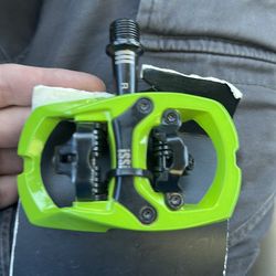issi bike pedals lime green