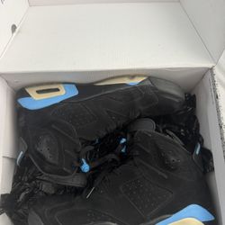 Jordan 6 UNC