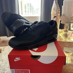 Nike Air Max 90 Triple Black 