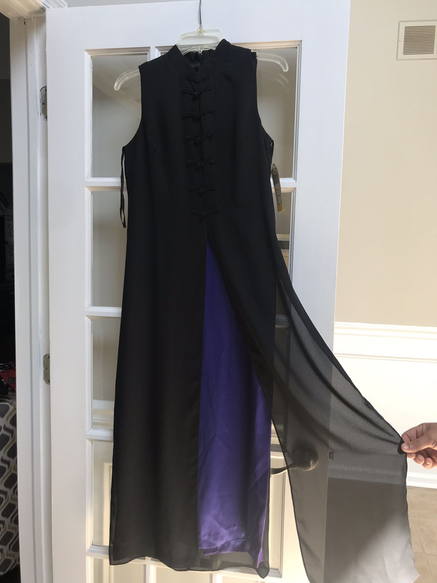 Black / purple dress