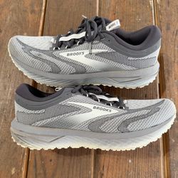 Brooks Revel 7 Men’s Gray Running & Jogging Low Top Lace-Up Sneaker 1104351D014