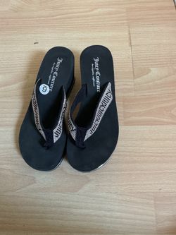 Juicy sandals