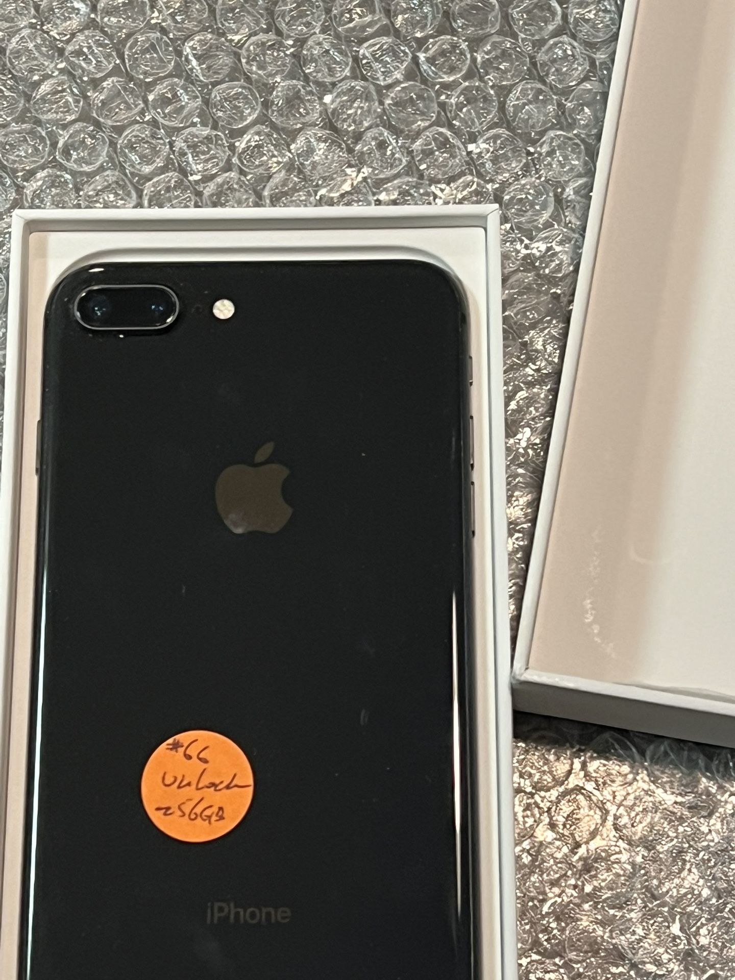 iPhone 8+ PLUS 256GB UNLOCKED Like New