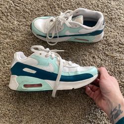 Kids Size 3 Used Nikes