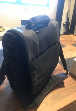 Targus laptop bag- can use as backpack