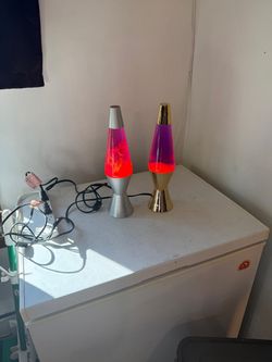 Vtg Lot of 2 1999 Lava Lamps OBO