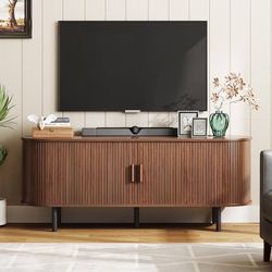 55" TV Stand with Power Outlet for TVs up to 60 Inch, Entertainment Center with Storage and Adjustable Shelves, Modern Media Console with Sliding Door