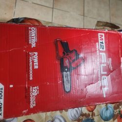 Milwaukee 6" Chainsaw With 2 3amp Batteries New