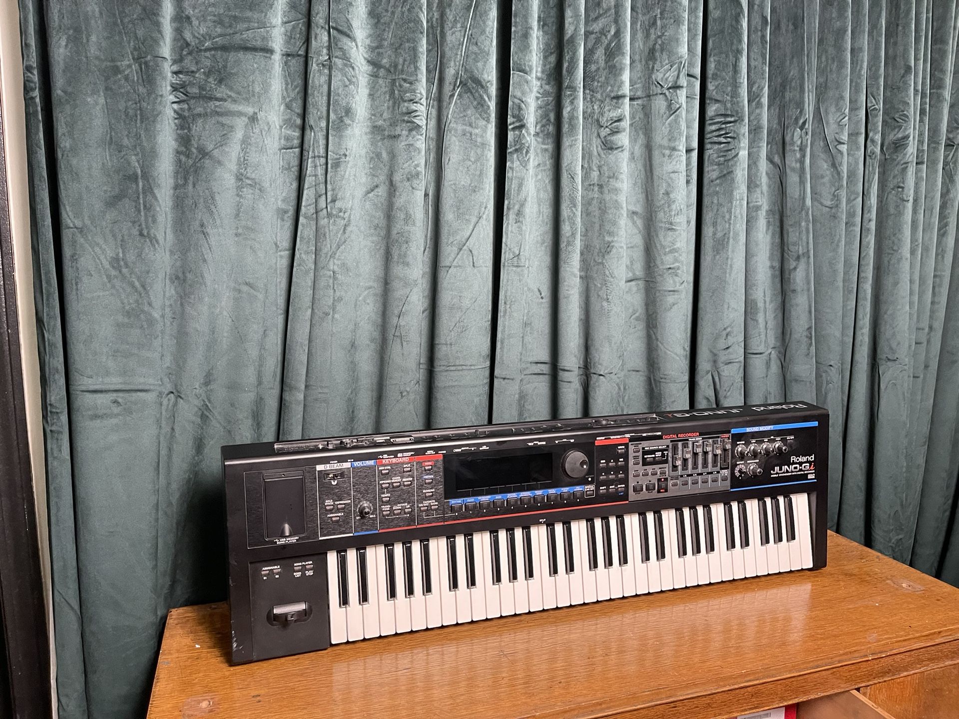 Roland ローランド / Juno-Gi 61鍵 電池駆動 【公式通販】
