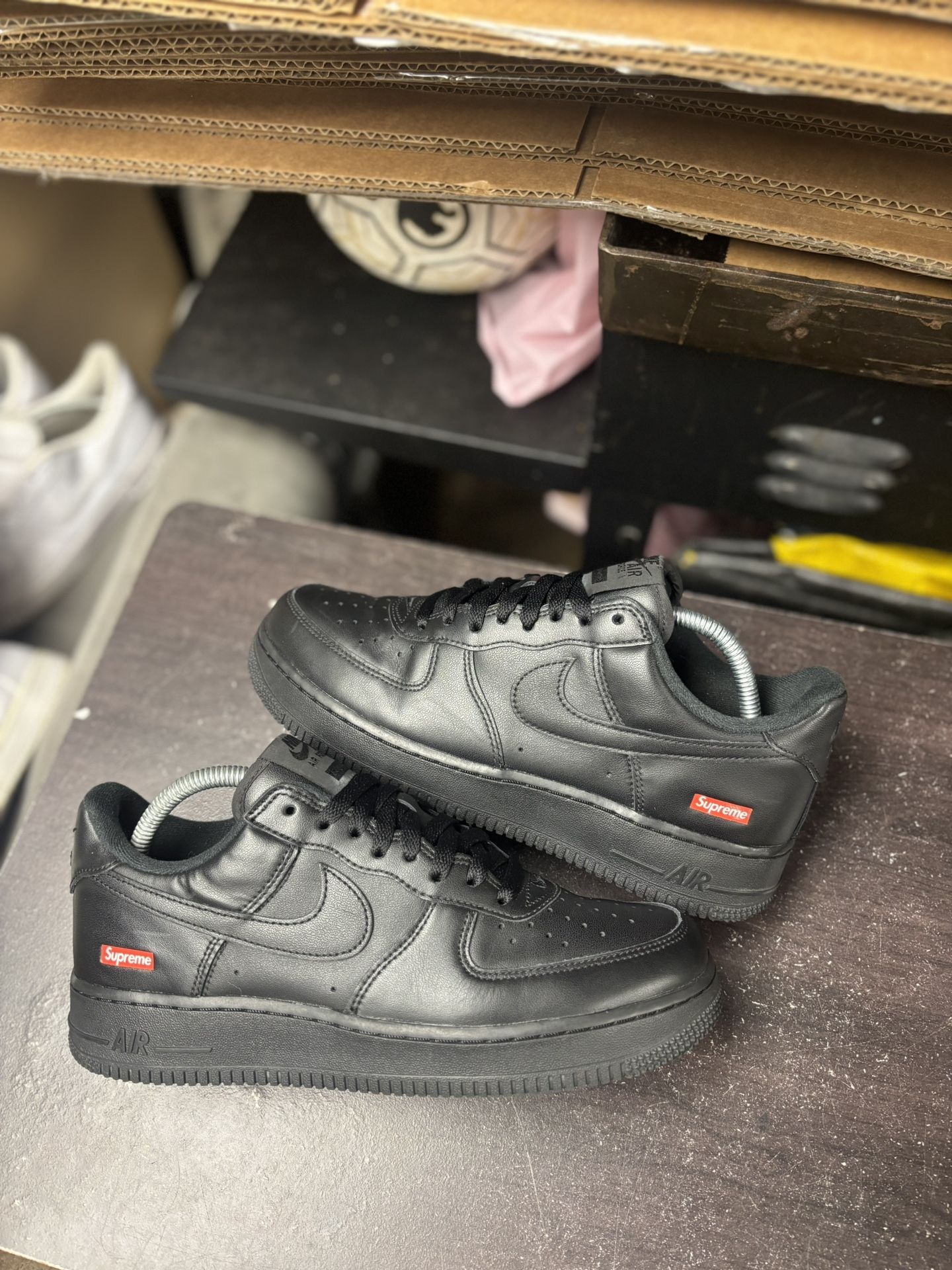 Air Force 1 Low Supreme Black