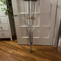 Crutches 