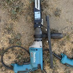 Makita FS2701 2,500 RPM Torque Adjustable Screwdriver